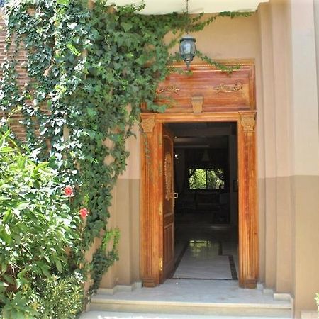 Magnifique Villa Avec Piscine Chauffee Que Pour Famille 马拉喀什 外观 照片