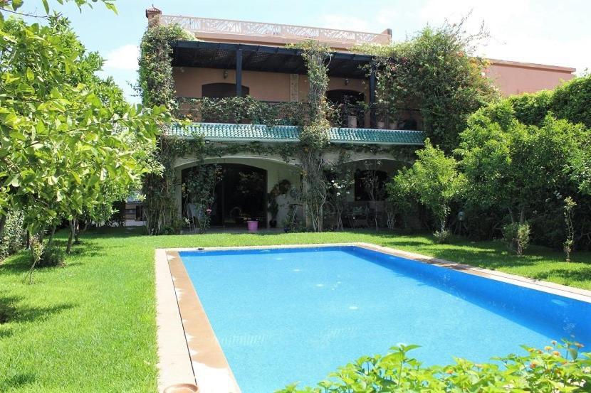 Magnifique Villa Avec Piscine Chauffee Que Pour Famille 马拉喀什 外观 照片